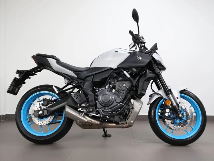 YAMAHA MT-07 CONNECTED ABS