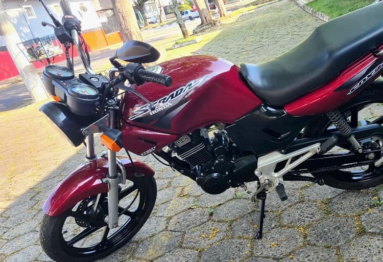 CBX 200 Strada