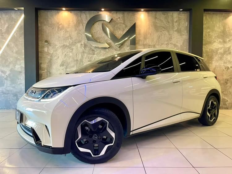 BYD Dolphin EV (Elétrico) 2025