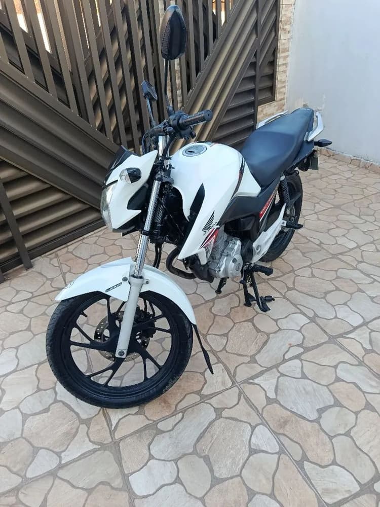 Cg titan 160 ano 2016  bem conservada