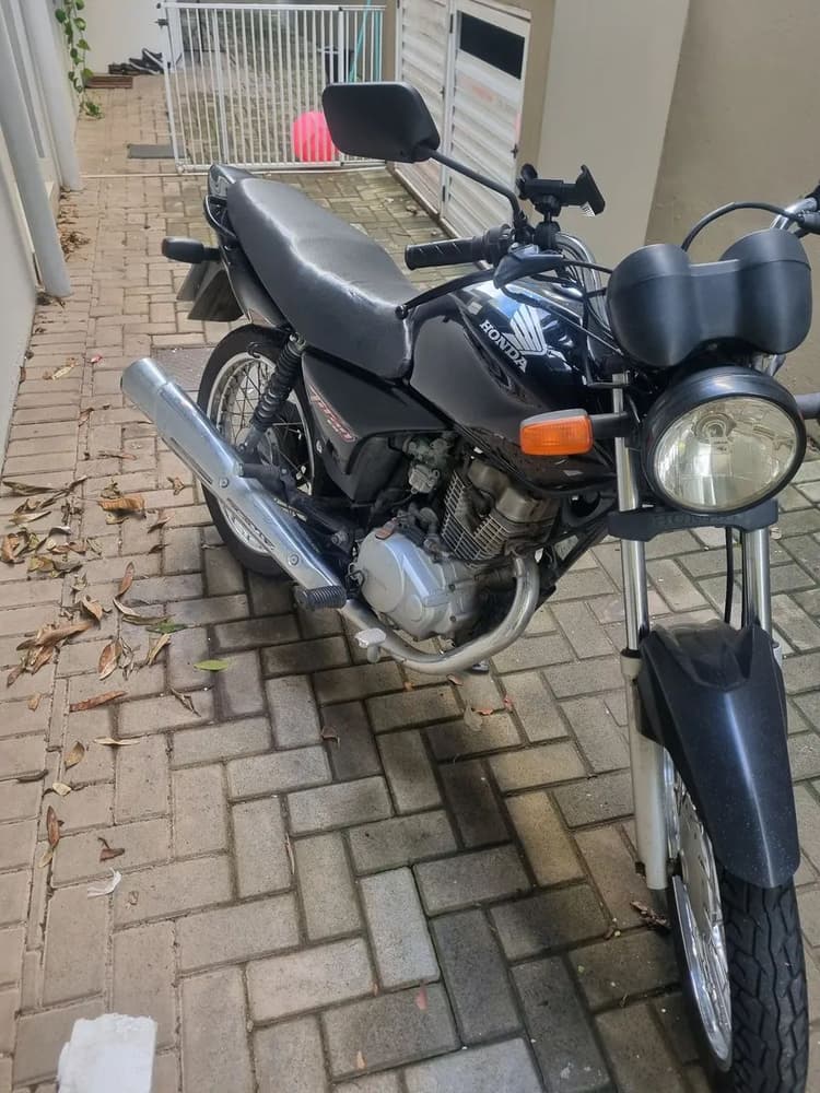 Titan 150