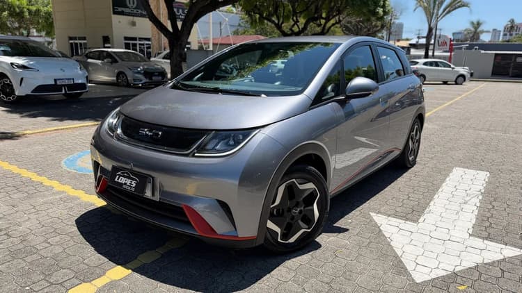BYD Dolphin EV (Elétrico) 2025