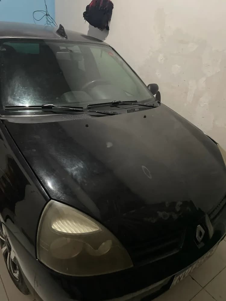 Renault Clio Hi-flex 1.0 16V 5P 2011