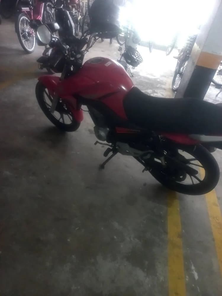 Titan 160