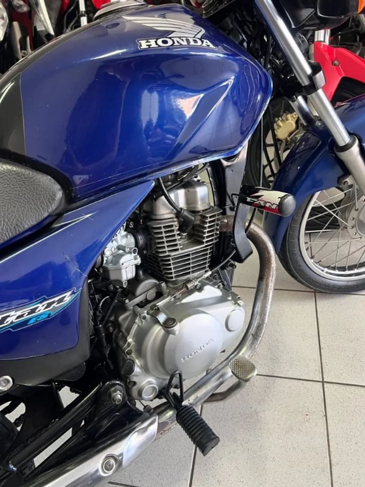Honda Titan 150 ES