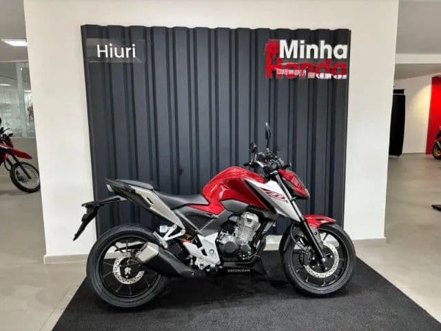 CB 300F ABS