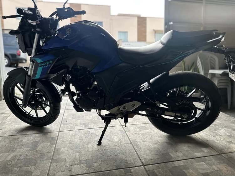 Fz 25