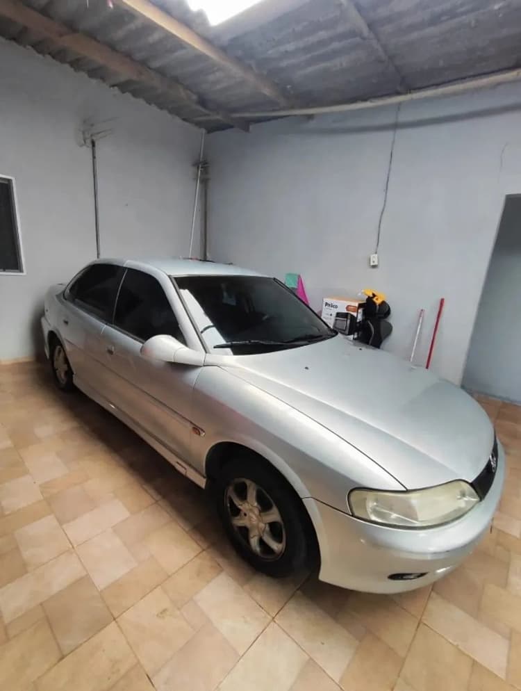 Chevrolet Vectra GL 2.2 MPFI Milenium 2000