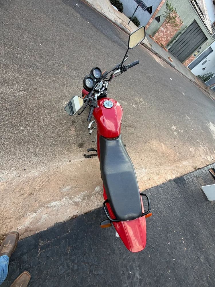 Motor Titan 