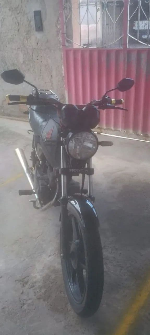 Honda Titan 125
