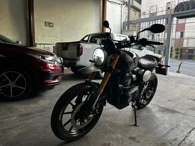  Triumph Scrambler 400X
