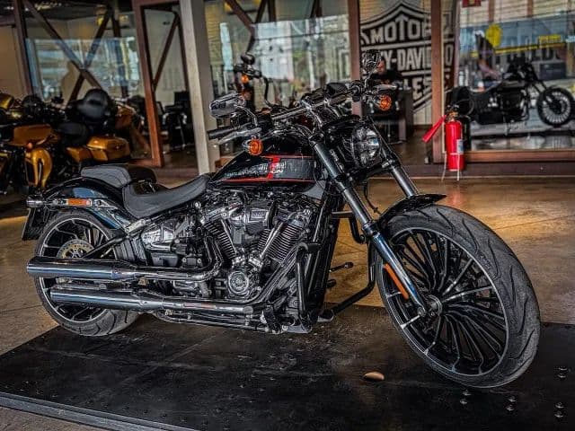 Harley-Davidson Breakout FXBR 117