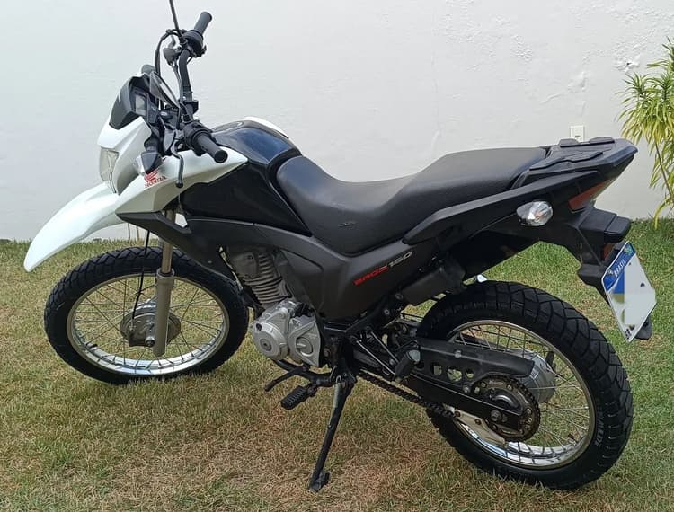 Moto Impecável !
