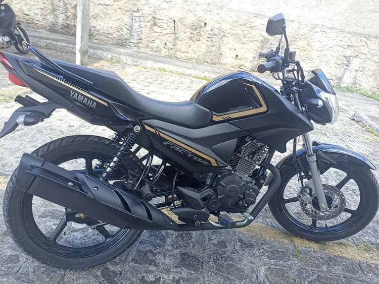 Vende se factor Ano 2023