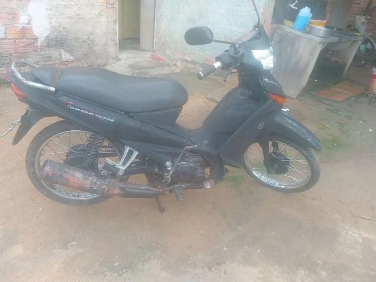 Crypton 115 pedal