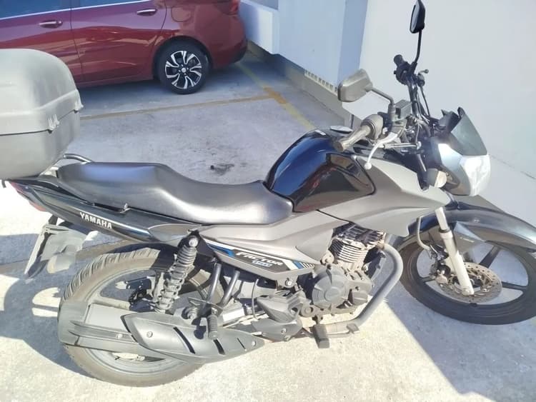 Yamaha factor 150 UBS FLEX com baú 
