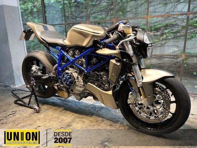 DUCATI 999 CUSTOMIZED