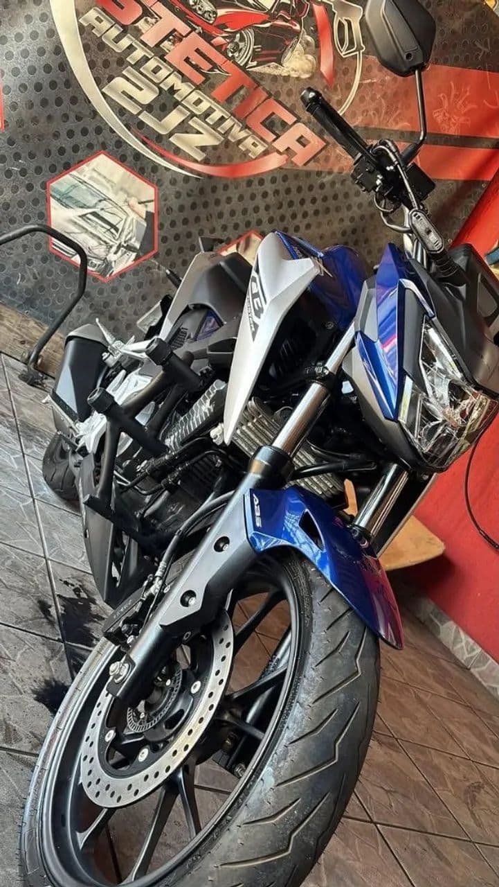 Cb 300 f