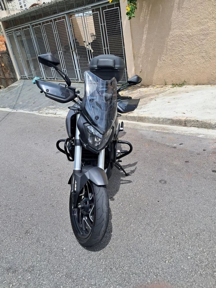Bajaj dominar 400