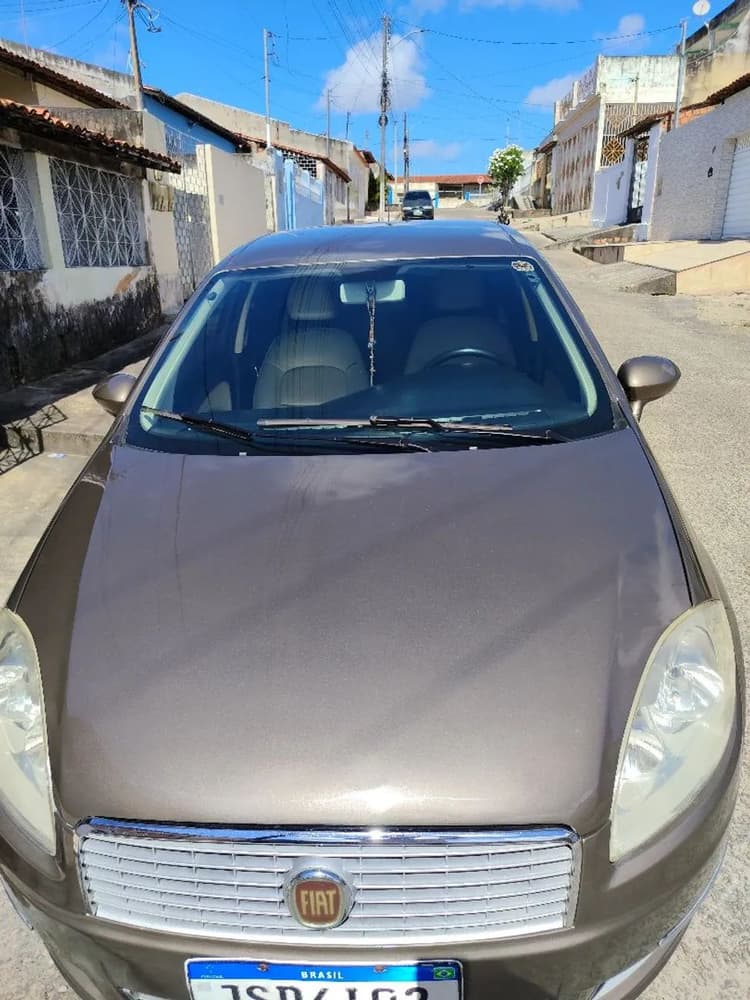Fiat Linea Absolute 1.9/1.8 Flex Dualogic 4P 2010