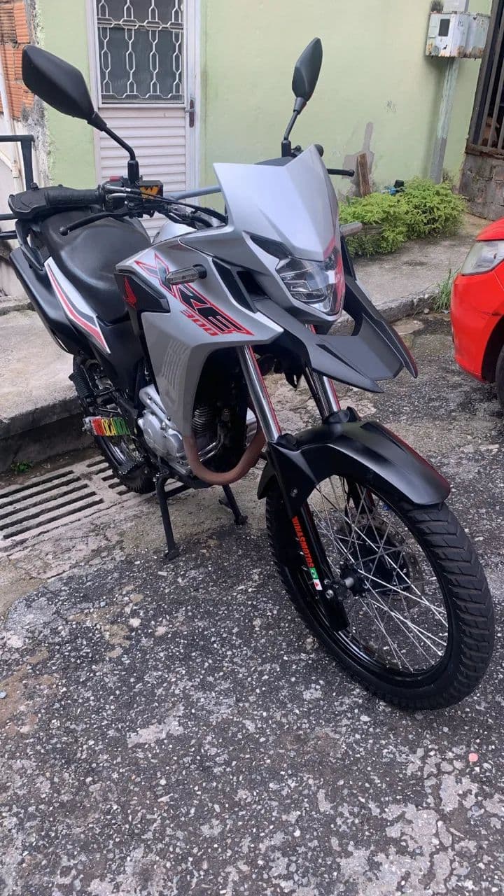 Vendo ou troco , procuro xt 660 