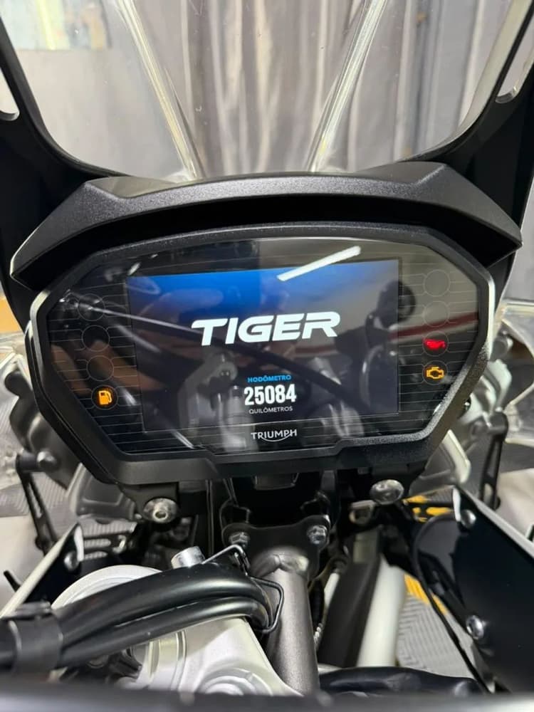 Tiger 800 XRT muito nova mesmo 