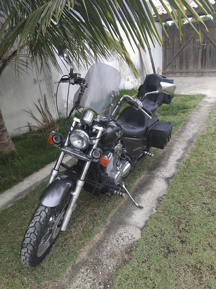 Vendo Shadow 2002