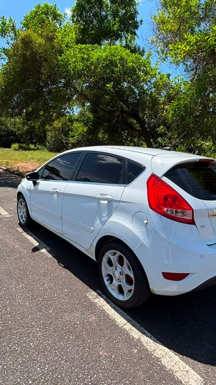 Ford Fiesta SE 1.6 16V Flex 5P 2013