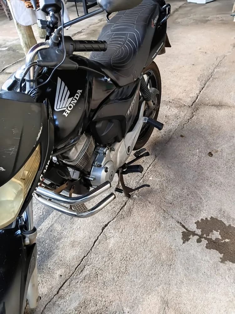 Vendo cg 150 completa moto extra