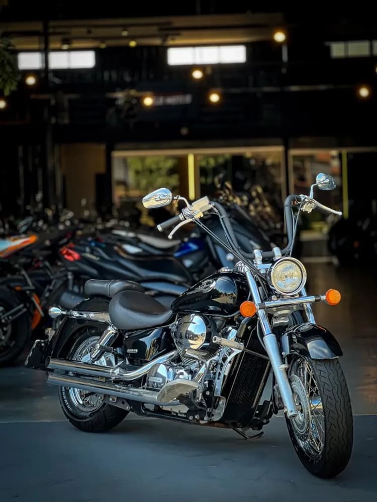 HONDA SHADOW 750