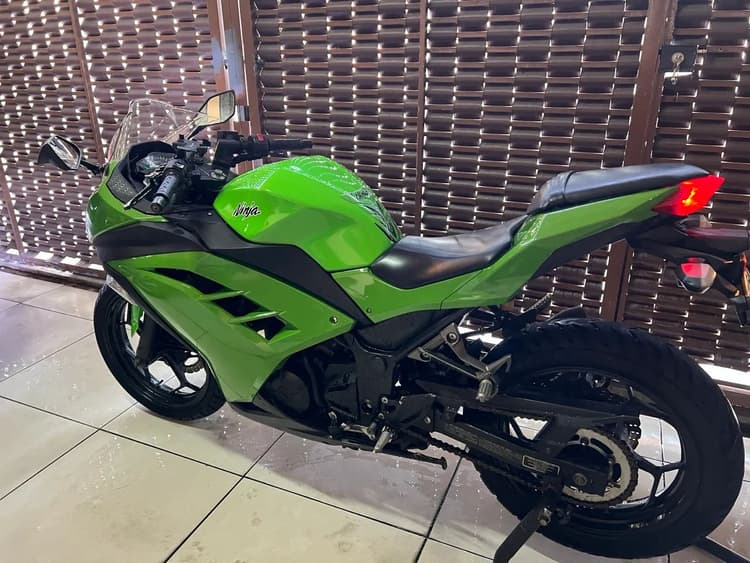 Vendo Ninja 300 2013
