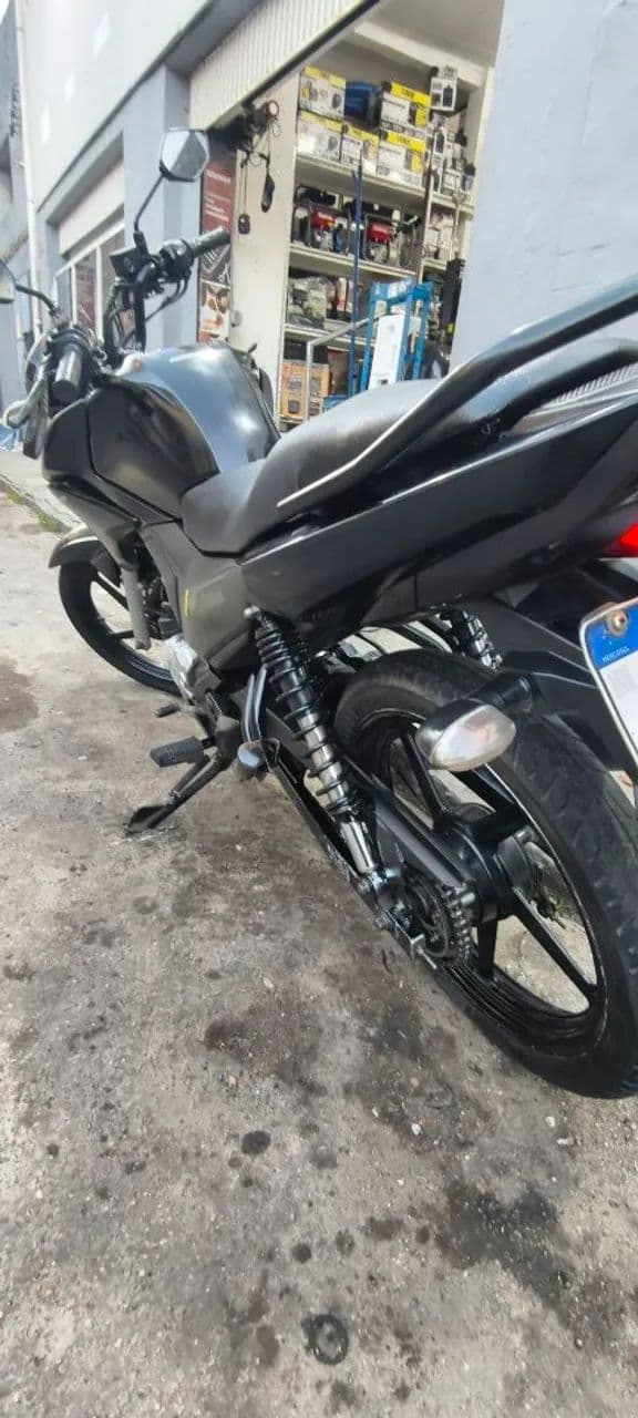 Vendo Yamaha 150 factor