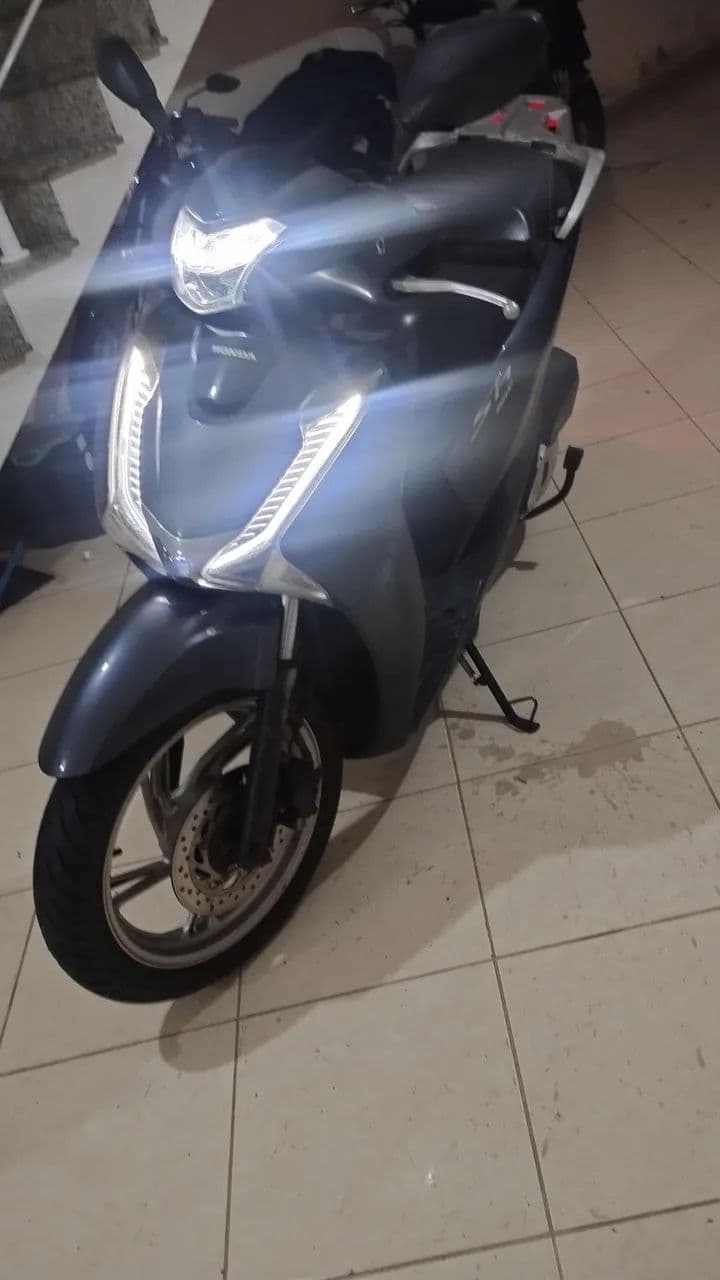 Honda sh 150!