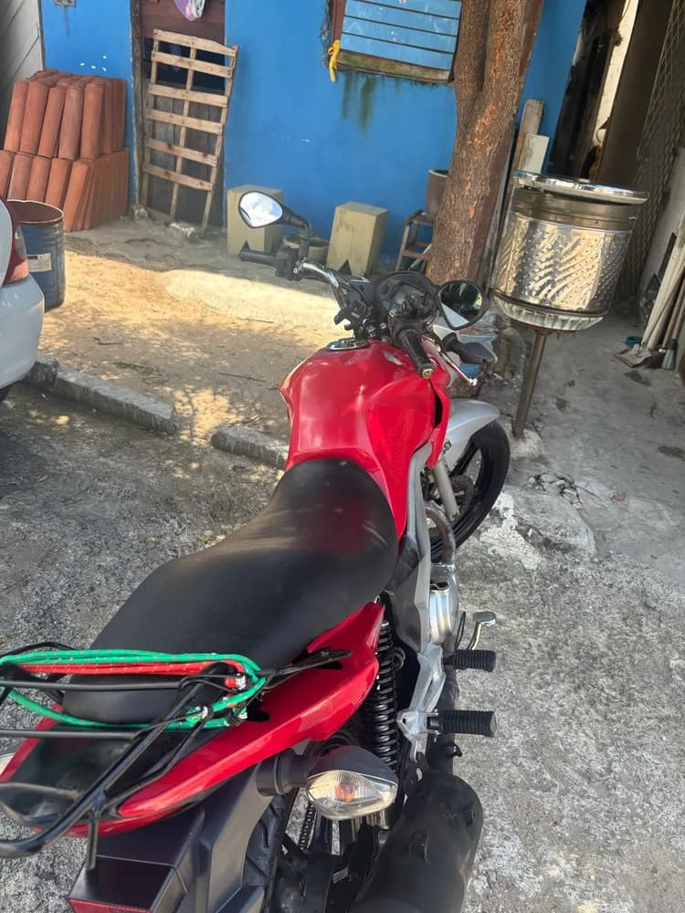 Titan 150