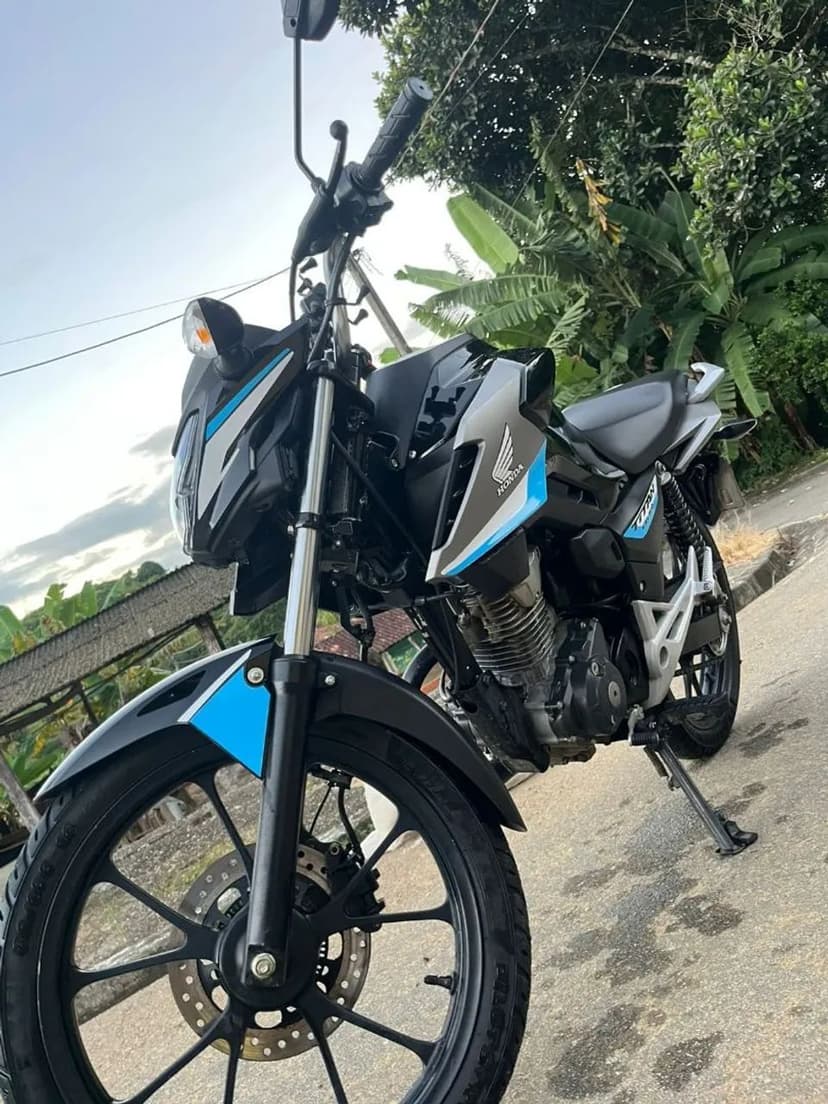 Titan 160