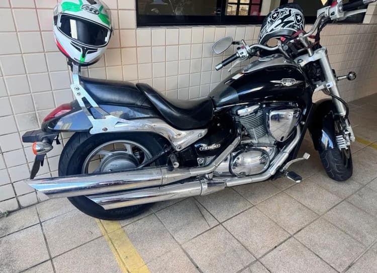 SUZUKI BOULEVARD 800 