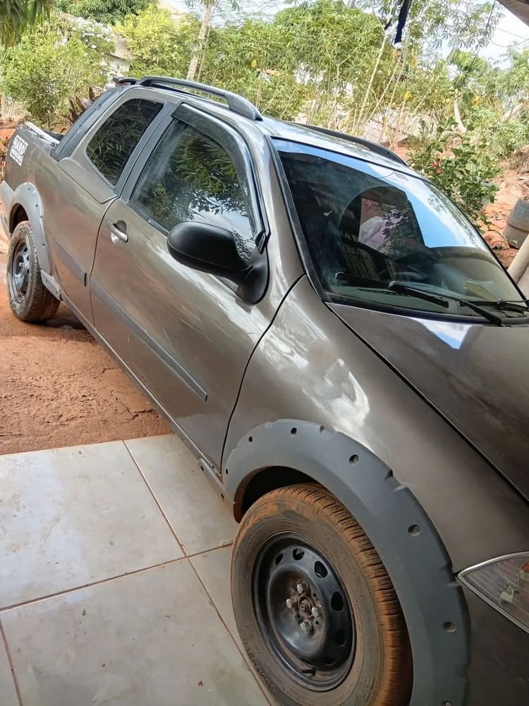 Fiat Strada Working 1.4 MPI Fire Flex 8V CD 2013