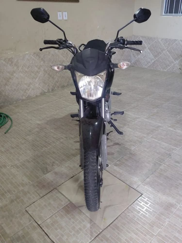 Vende-se Moto