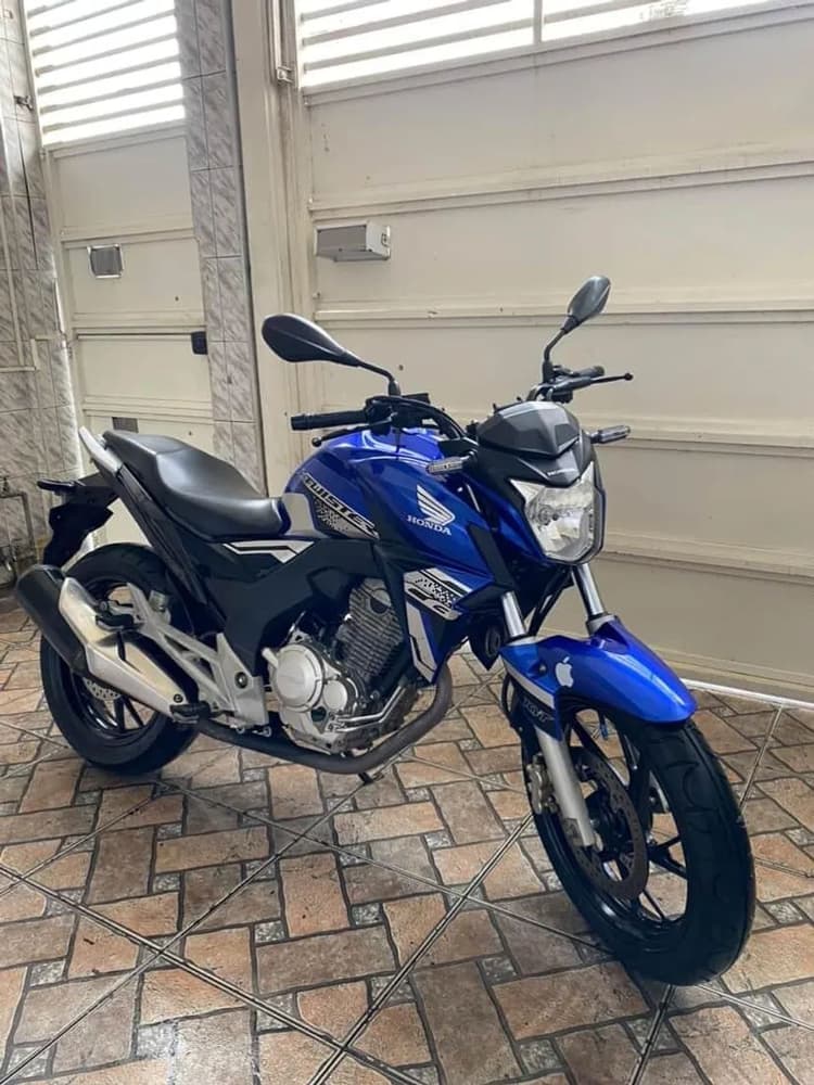 CB TWISTER 250cc