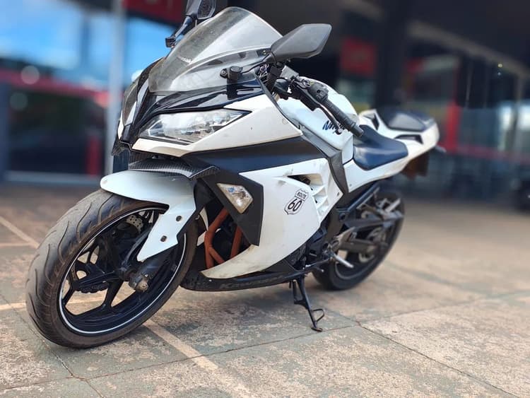Ninja 300