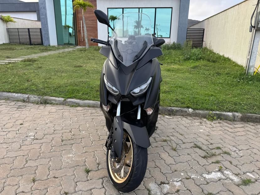 Xmax 250
