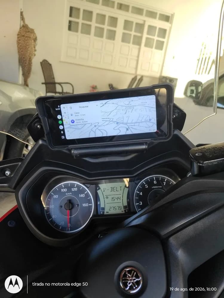 Xmax com som e multimídia 