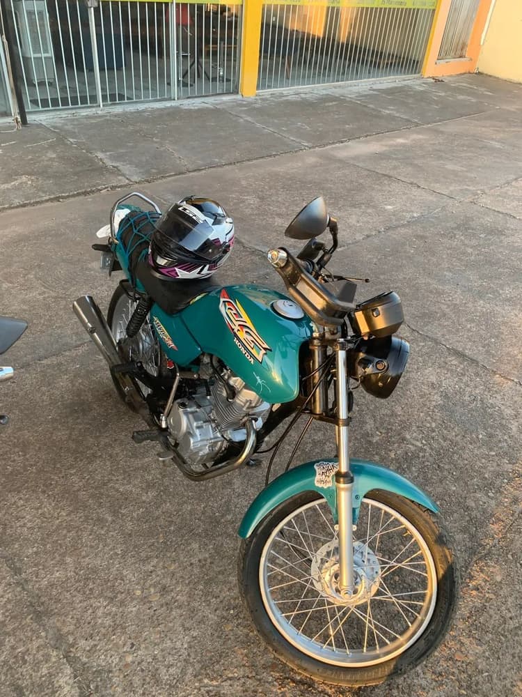 Moto em dias 
