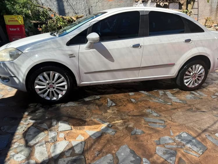 Fiat Linea Absolute 1.9/1.8 Flex Dualogic 4P 2012