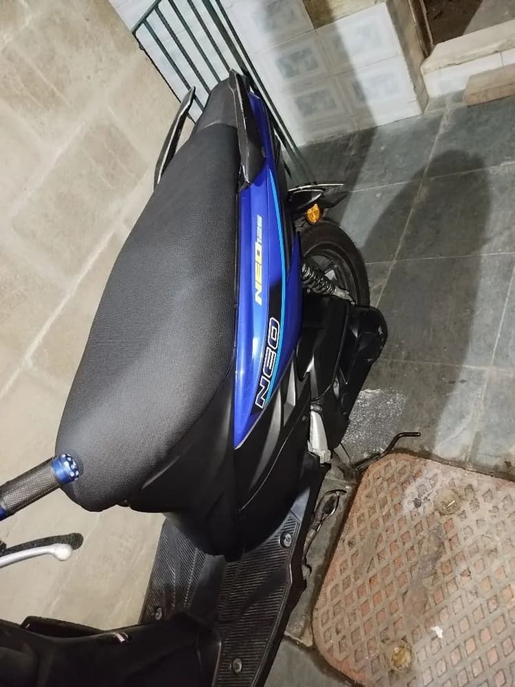 Neo 125 azul