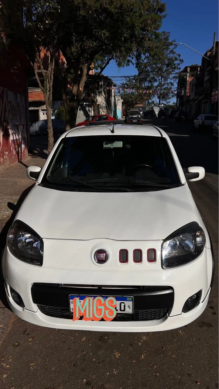 Fiat Uno Sporting 1.4 EVO Fire Flex 8V 4P 2014