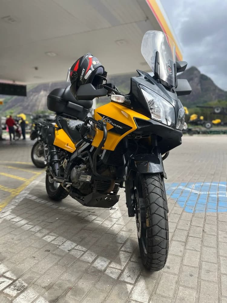 Vendo VSTRON SUZUKI 