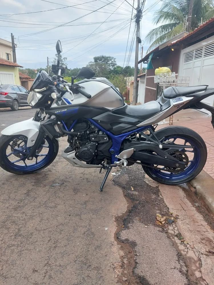 MT03 2017