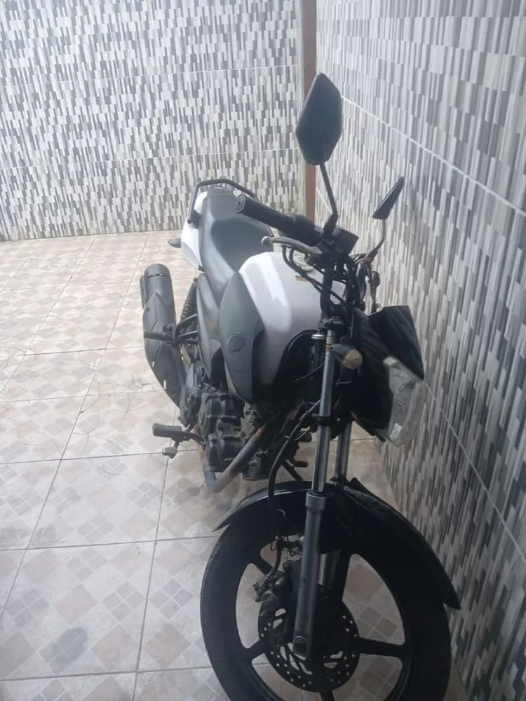 VENDO MOTO 