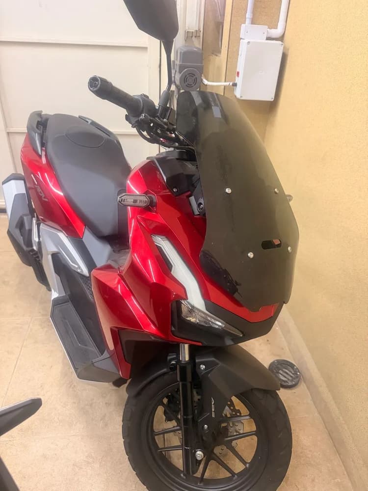 Honda ADV 160